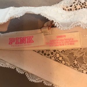 PINK Victoria's Secret Intimates & Sleepwear - Victoria’s Secret PINK bra- 32D PINK Victoria's Secret Intimates & Sleepwear - Victoria’s Secret PINK bra- 32D